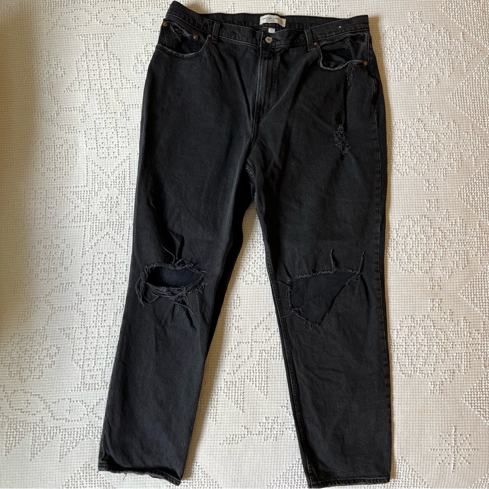 Abercrombie & Fitch - Curve Love - The 90’s Straight Ultra High Rise